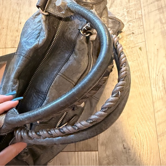 Balenciaga Giant Work Bag in Grey - Picture 6 of 9